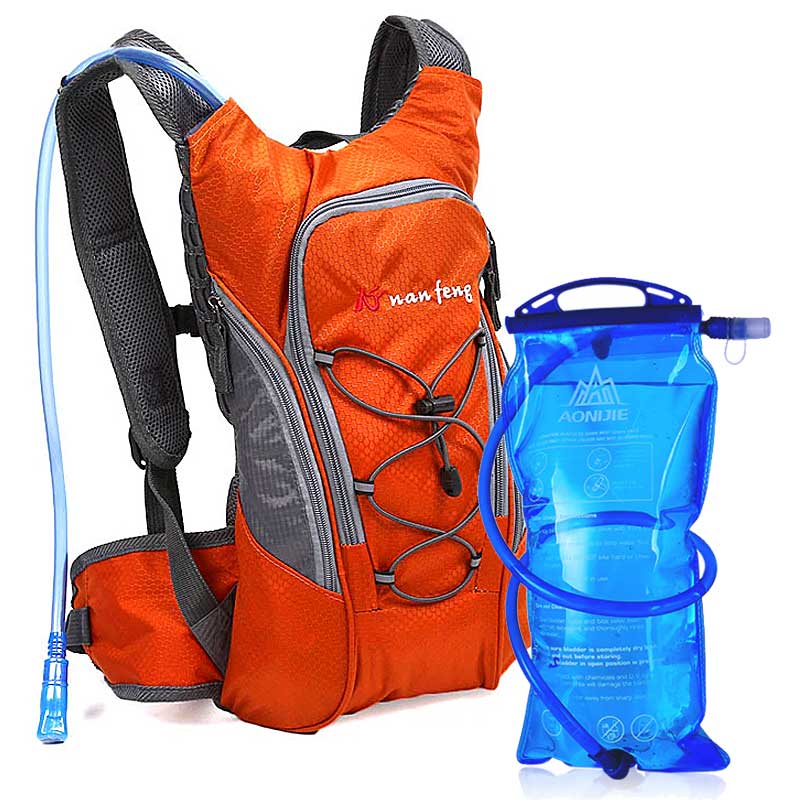 Combo Mochila y Bolsa de Agua Trail
