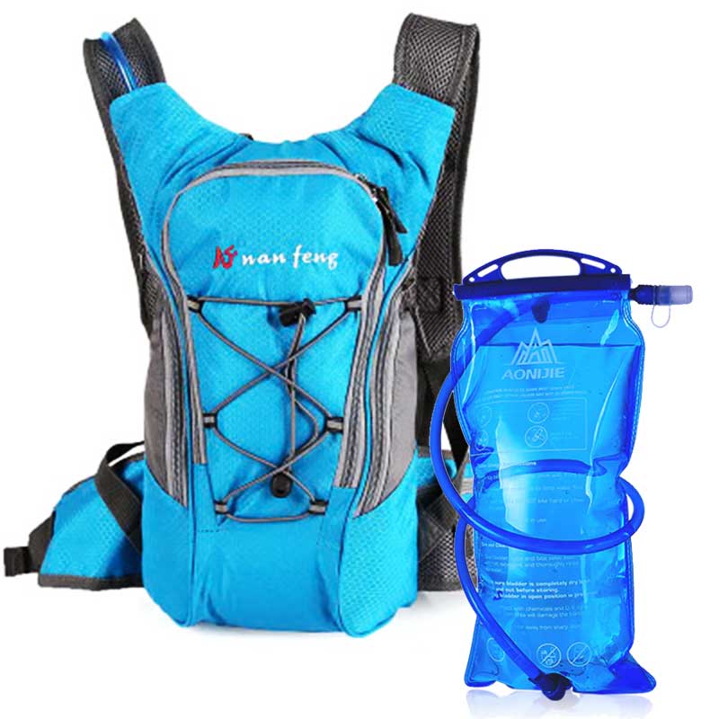 Combo Mochila y Bolsa de Agua Trail