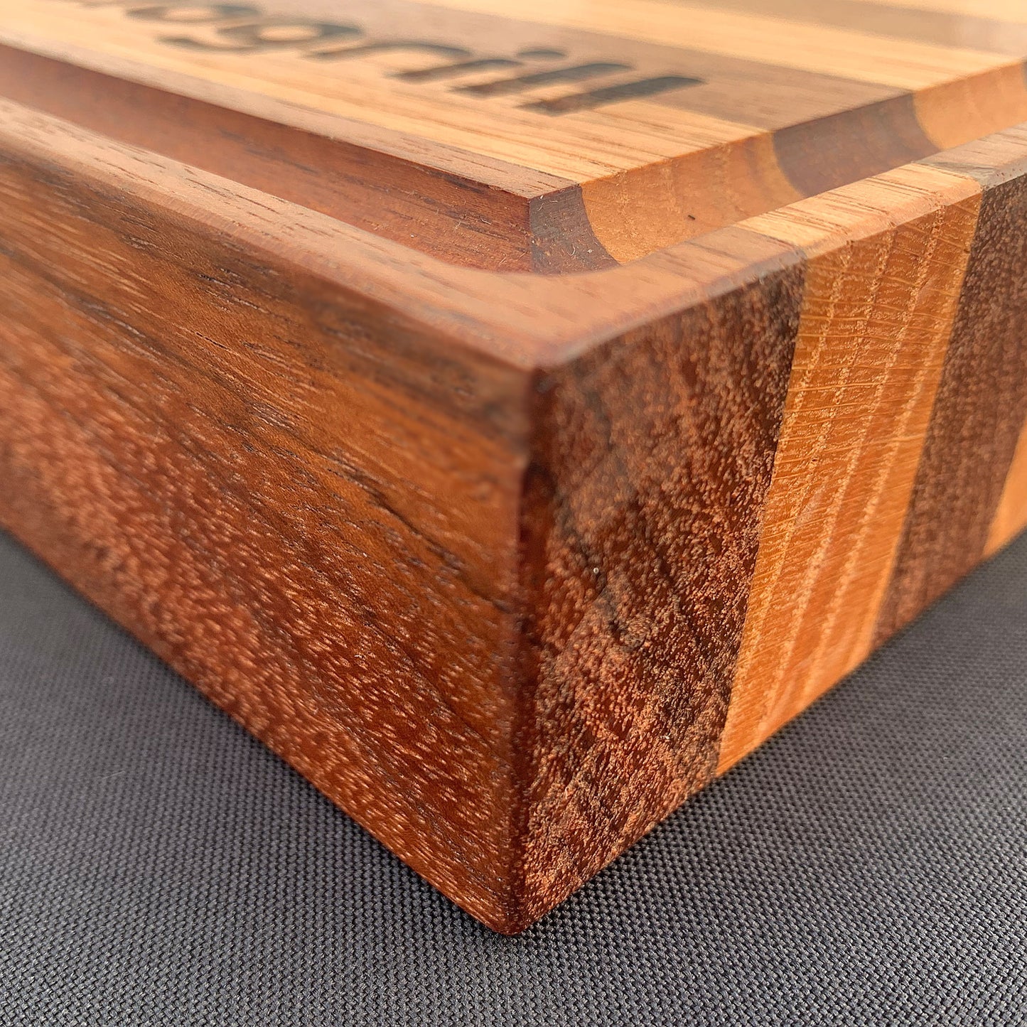 Tabla para cortar de Encino Tio Grill 50 x 30 cms